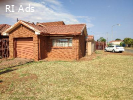 HOUSE TO LET- LENASIA EXT 11